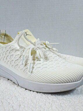 Danskin Honor Womens White Knit Lace-Up Low Top Lightweight Sneakers US 9 EU 41